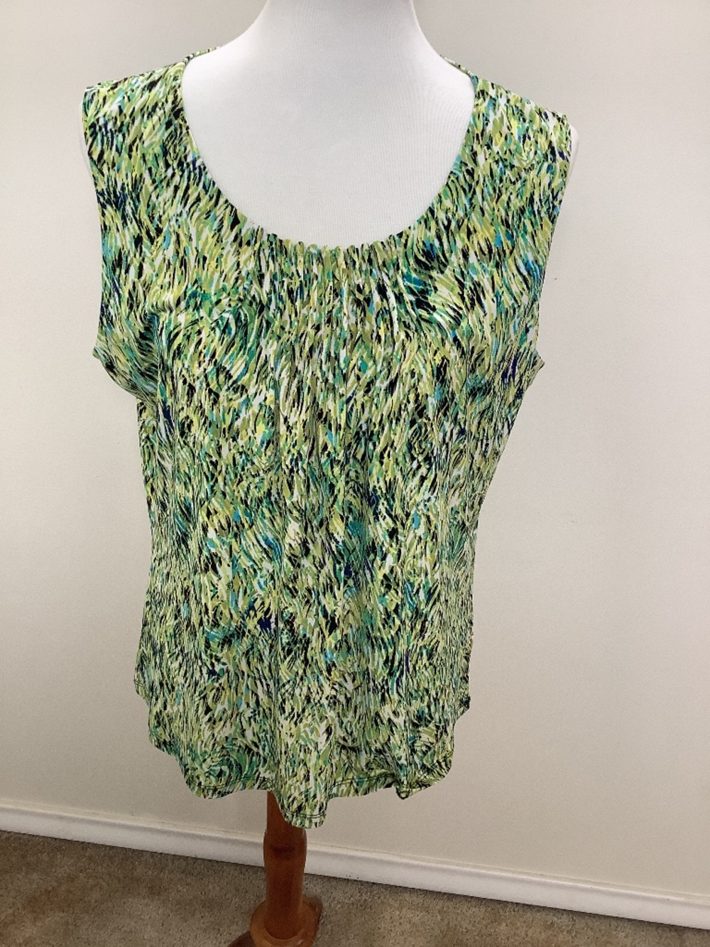 Jones Studio Sleeveless Blouse Size L
